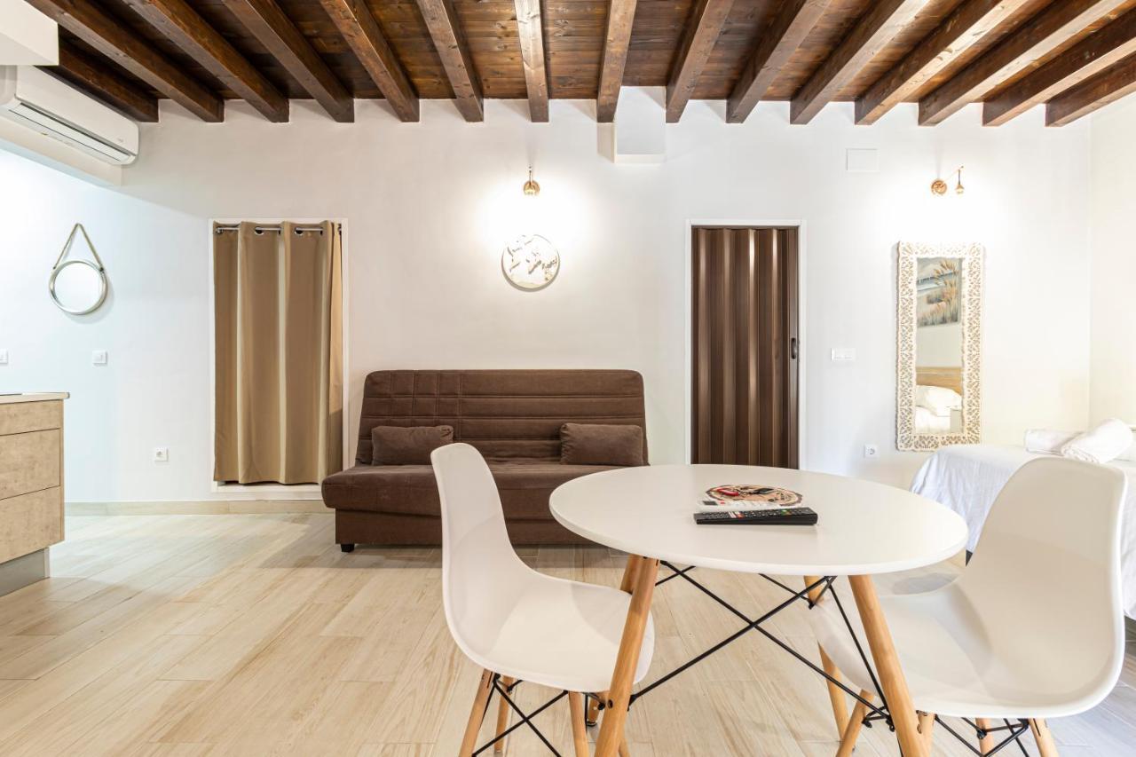 Allo Apartments Plateros Centro Jacuzzi Comunitario Jerez de la Frontera Esterno foto